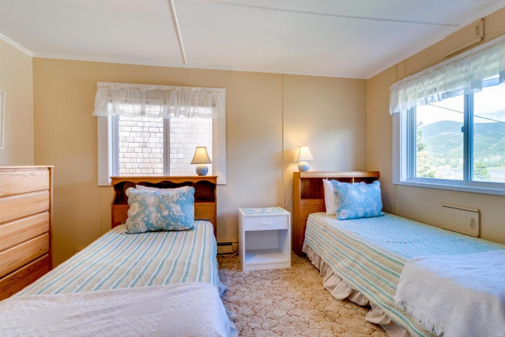 Auntie's House Main image